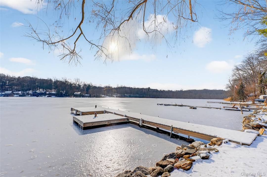 Fully Furnished Seasonal Rental May Oct.