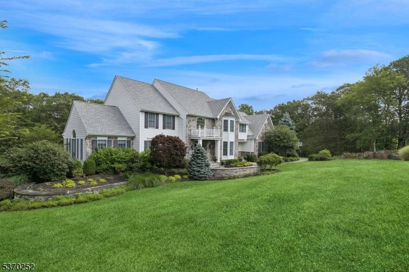 S Glen Rd Kinnelon Boro New Jersey Single-Family