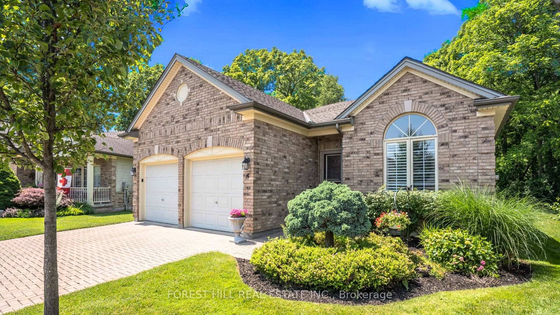 Welcome to Unit 5 at 681 Commissioners Rd W, set within the prestigious Rosecliffe Ridge Community of Westmount.