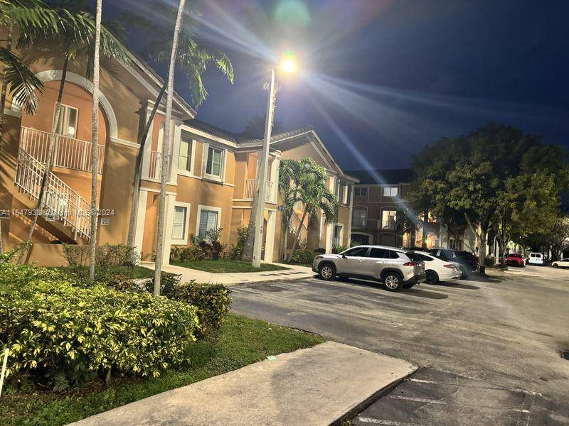 Beautiful property located in the center of Miami lakes and Hialeah.