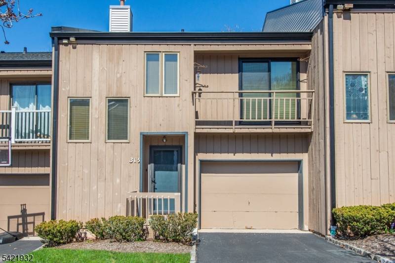 Nestled high among the hills in desirable Lindsley Heights, this beautifully updated 2 bdrm, 2.