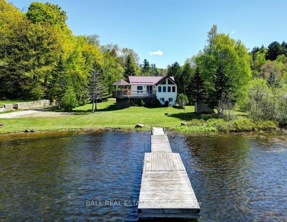 Are you ready to enjoy cottage life, or live on the lake year round ?