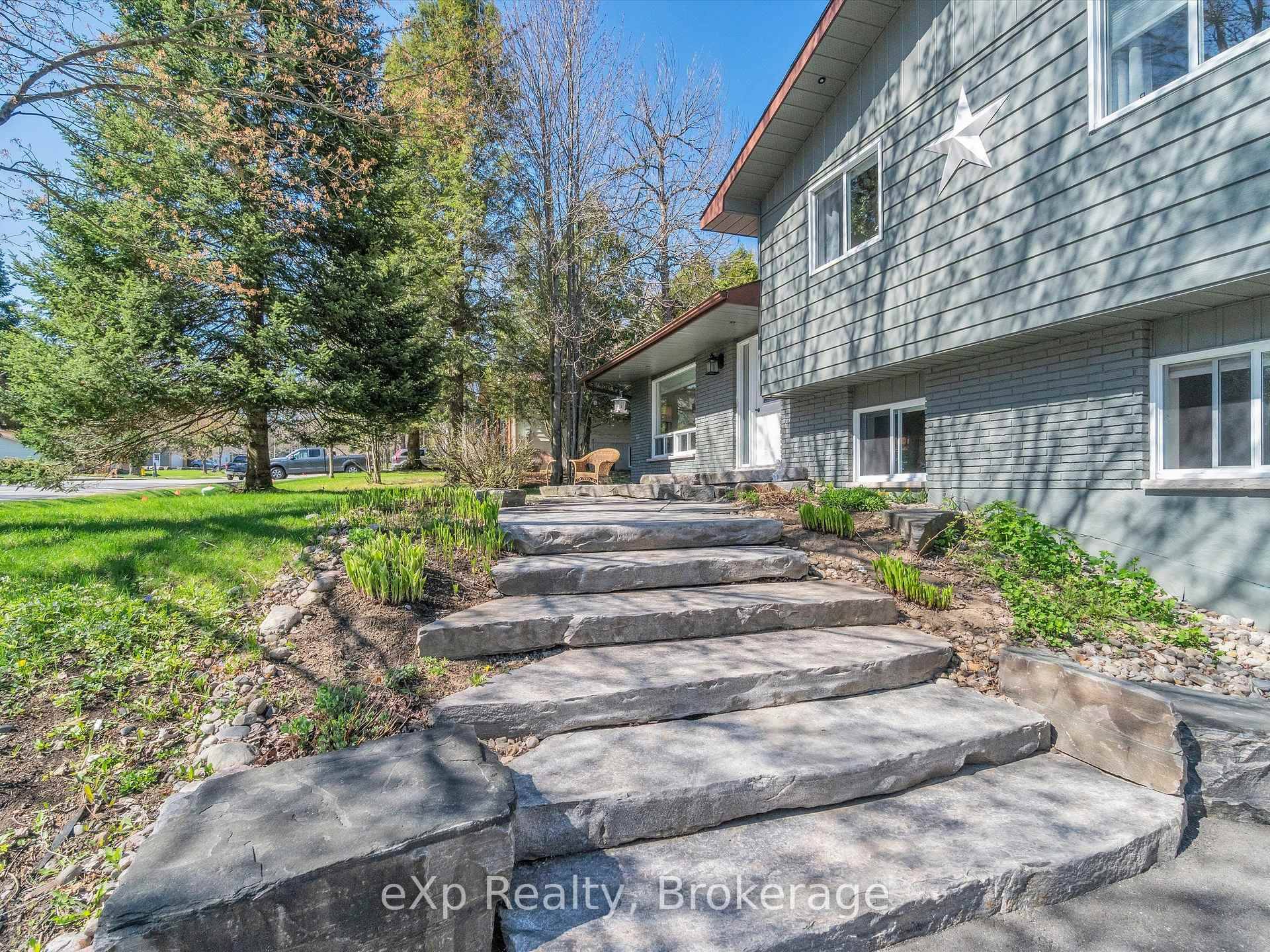 The Ultimate Muskoka Family Home Income Potential !
