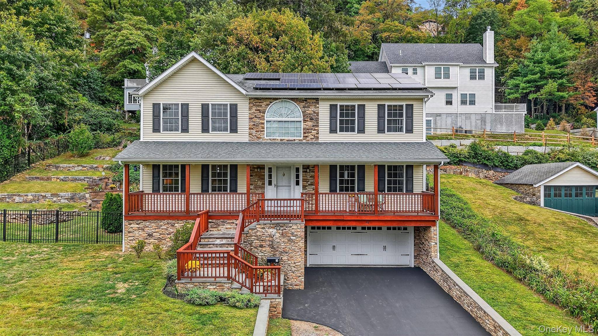 Perfect location, perfect layout and perfect opportunity !