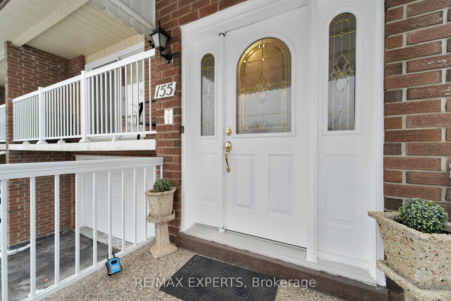 Rarely available five level backsplit with an open floor plan and a fully upgraded main floor featuring a brand new kitchen.