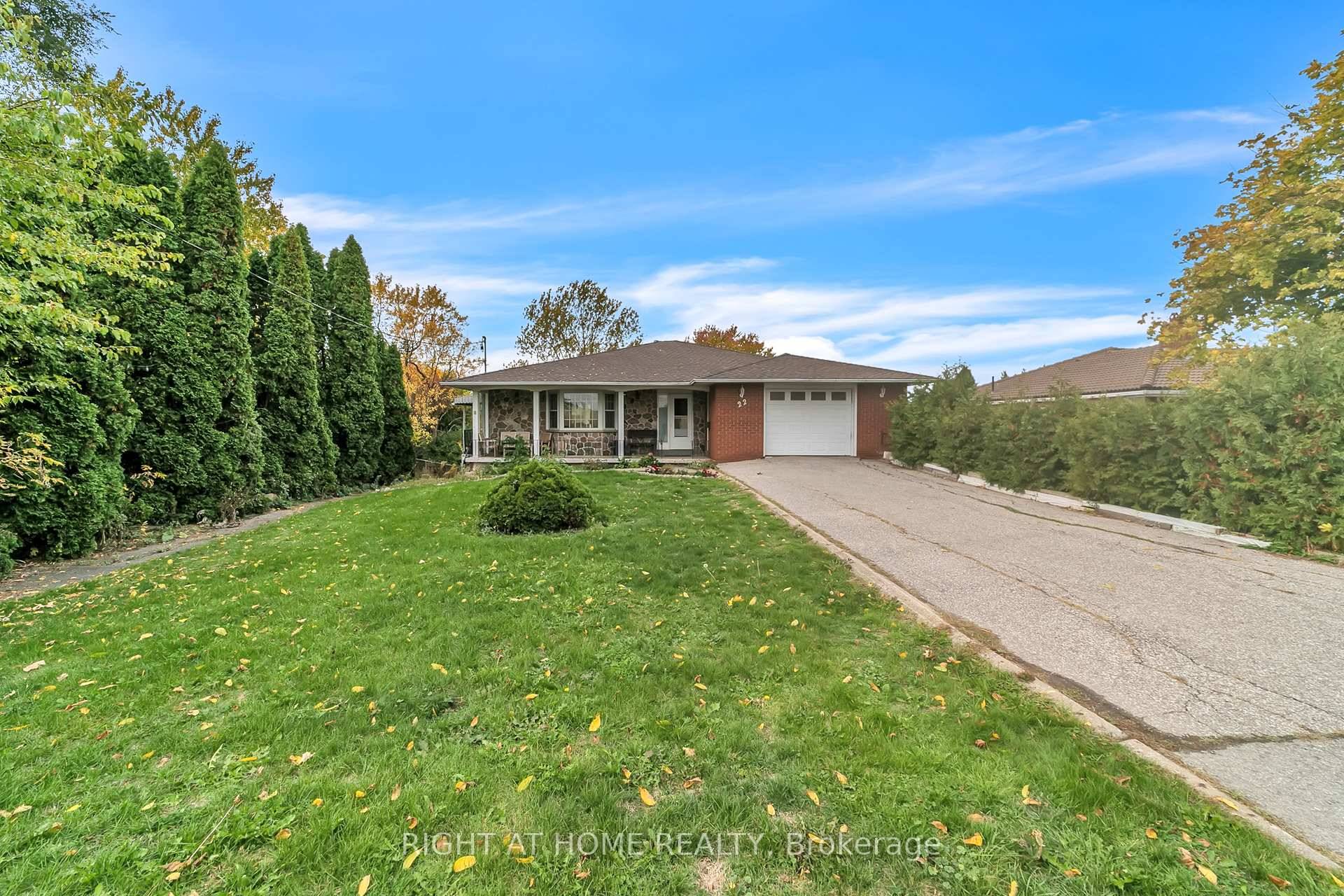 Presenting an outstanding opportunity in one of Newmarket's most desirable areas.