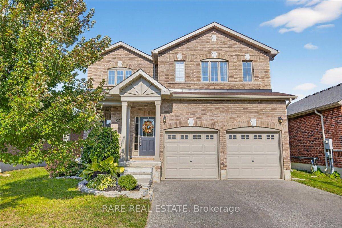 Welcome to 83 Bellisle Road, a stunning 4 bedroom, 3 bath Batavia Homes Lancashire model situated in one of Penetanguishene's most sought after family neighbourhoods.