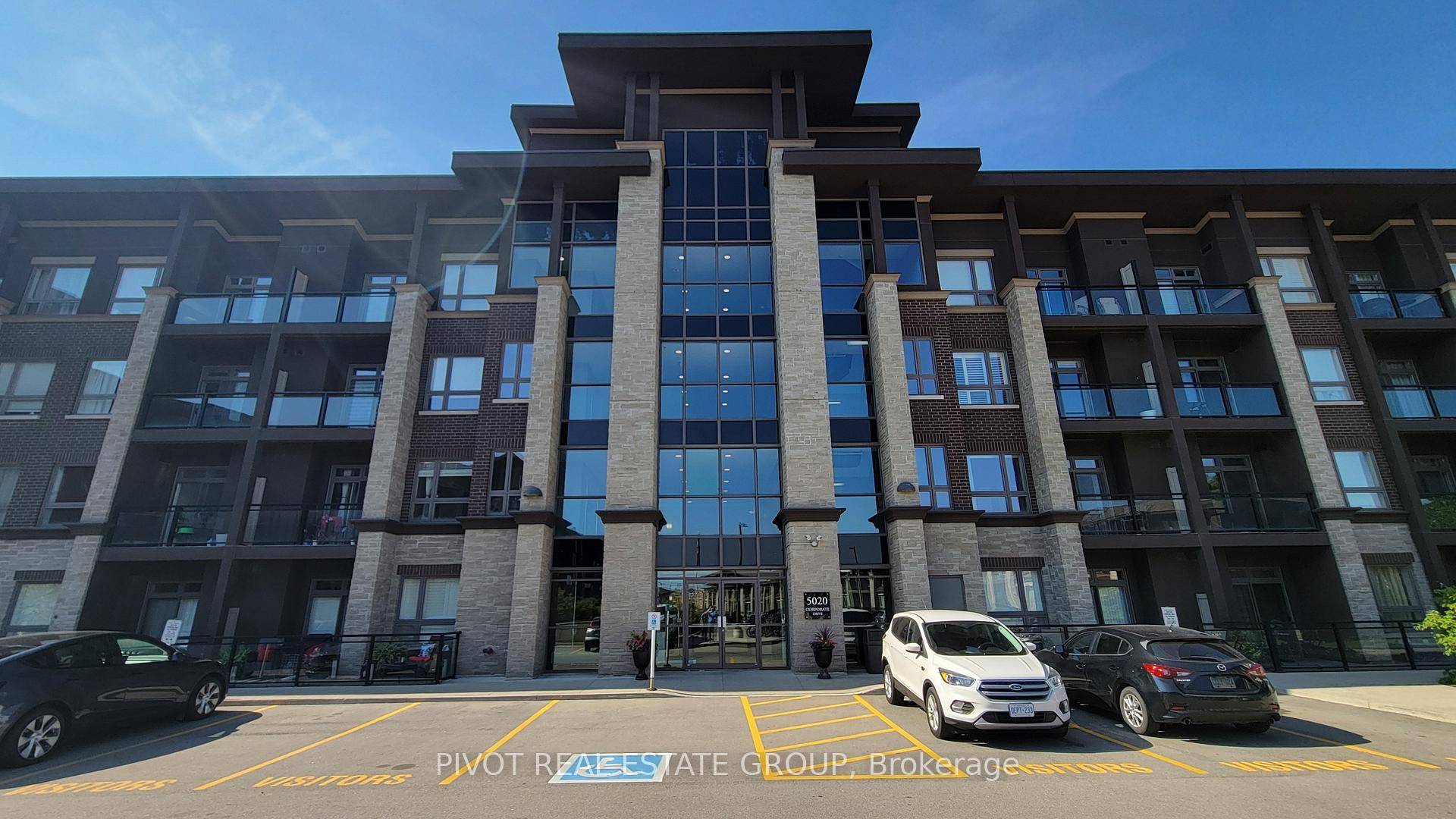 Modern 1Bed Den at the Vibe Condos in one of Burlington's highly sought after neighborhoods !