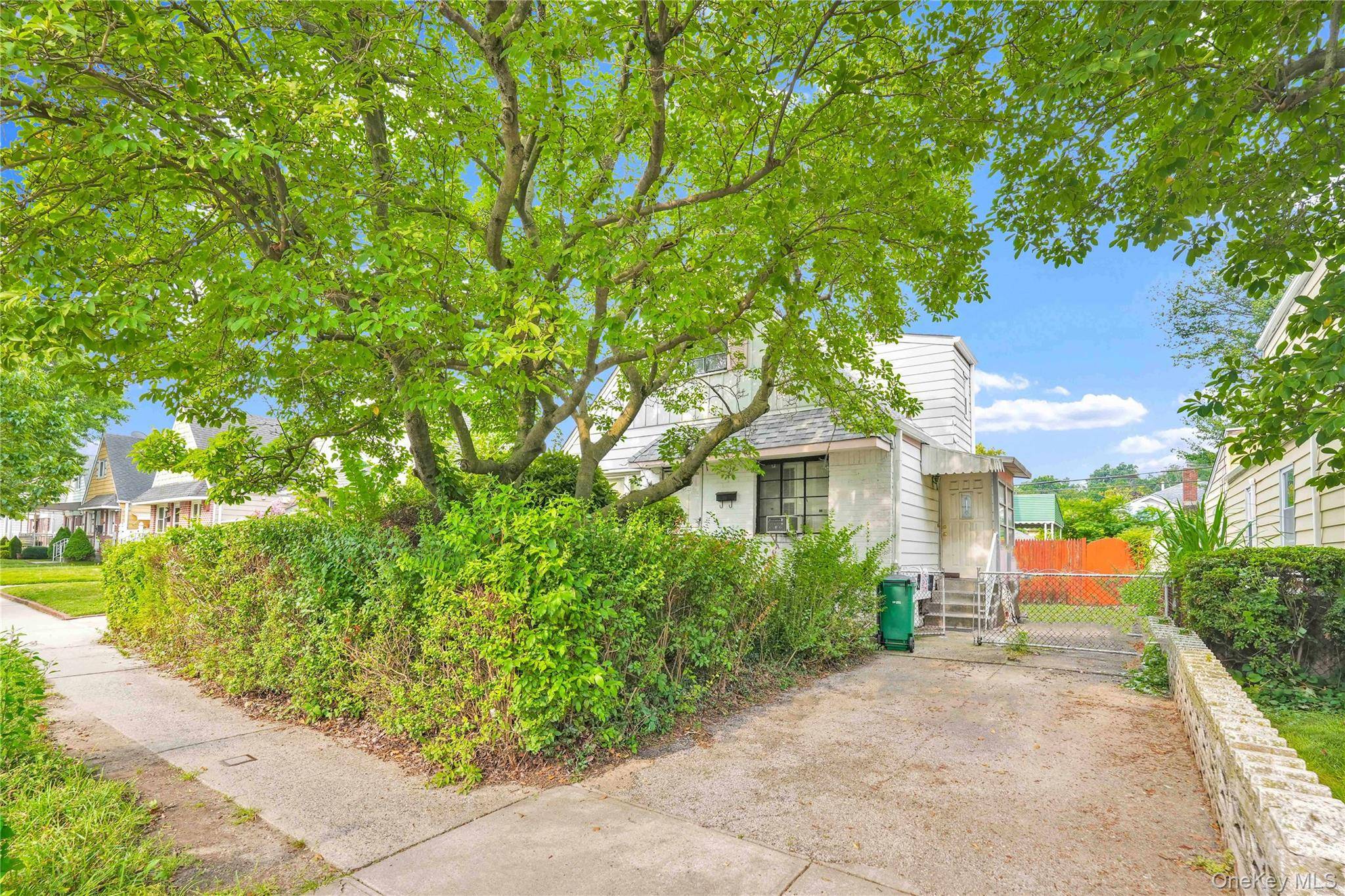 Welcome to 50 12 Utopia Parkway, a beautifully maintained fully detached single family home providing comfort, space, and convenience in one of Queens' most sought after neighborhoods.