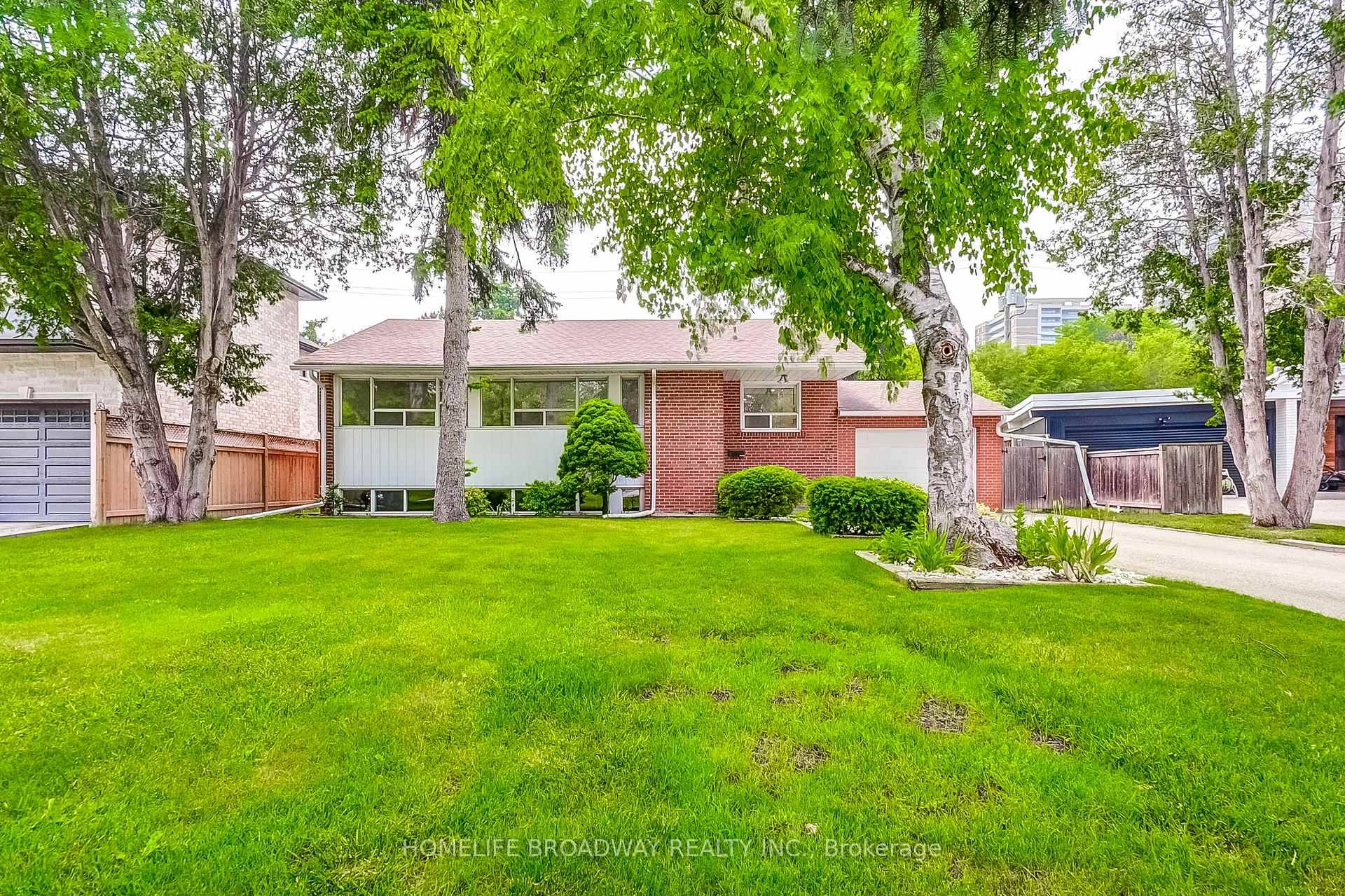 Welcome to 45 Hurlingham Crescent, a bright, beautifully and immaculately updated 3 1 bedrooms, 2 bathrooms, move in ready raised bungalow, and prime redevelopment lot nestled on a quiet, tree ...