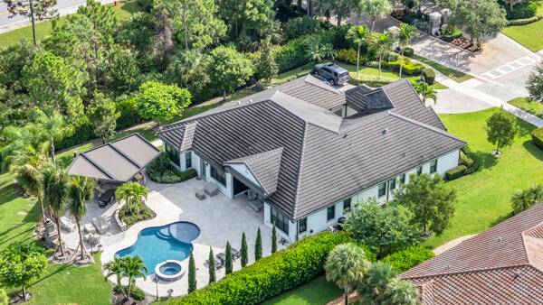 Absolute Paradise ! Tranquil backyard is its own oasis !