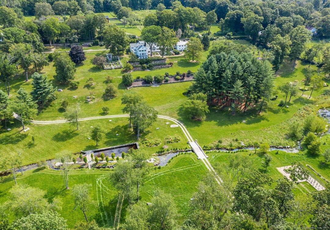 ROADSIDE A Storied 53 Acre Private Estate in Fairfield County CT Escape to your own private nature retreat at ROADSIDE, a rare 53 acre country estate just 90 minutes from ...
