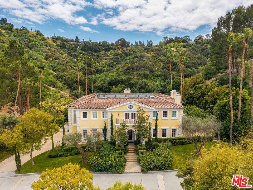 13935   Durham Rd 5BR Beverly Hills Post Office | B.H.P.O. La