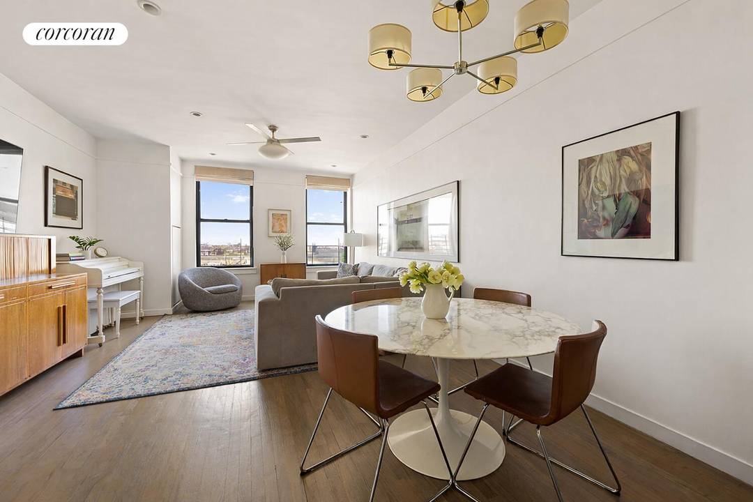 Stunning PENTHOUSE with Breathtaking Waterfront amp ; NYC Views and PRIVATE PARKING !