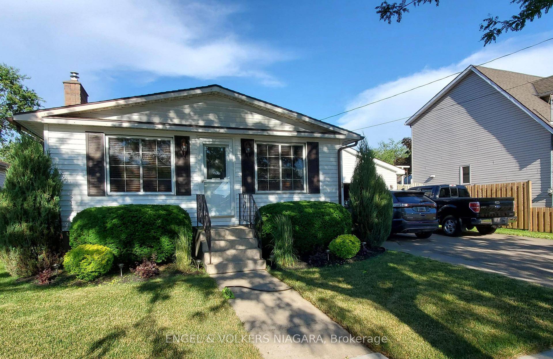 Welcome to 38 Lyons Avenue, a splendid family home nestled in the heart of Welland.