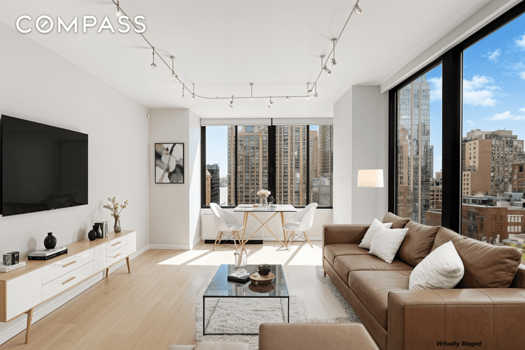 Experience Residence 17F at The Waterford, located at 300 East 93rd Street an exceptional, beautifully renovated one bedroom, one bathroom home in the heart of the Upper East Side.