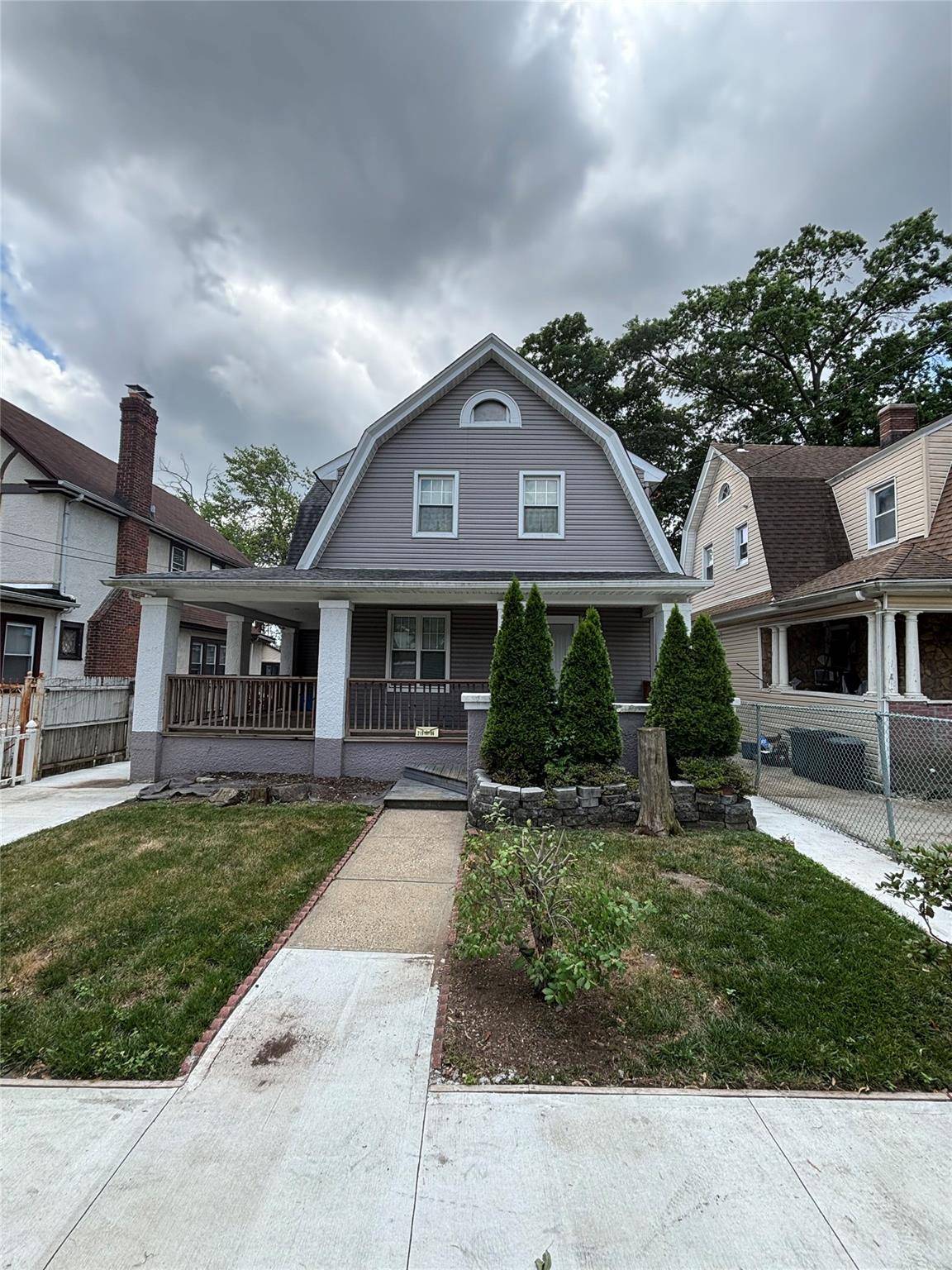 On the market for the first time in 50 yrs, this spacious colonial features a beautifully renovated first floor with hardwood floors throughout the living room, formal dining room, and ...