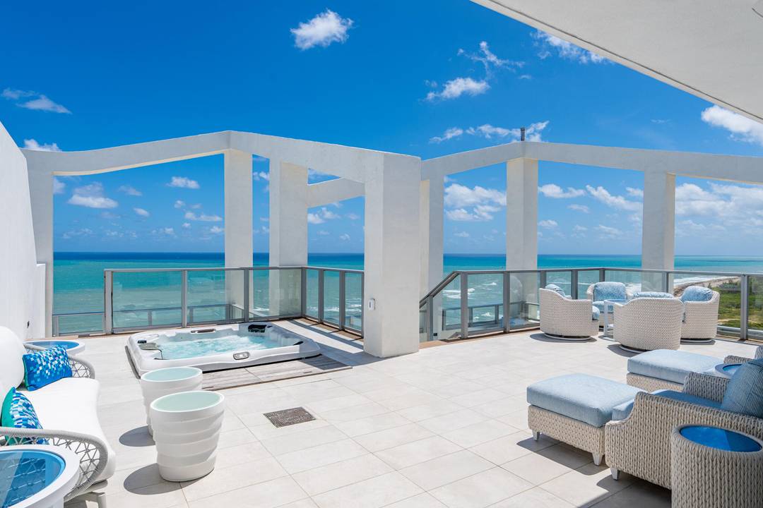 20 floors above the coastline, this one of a kind direct oceanfront penthouse offers over 6, 000 sq ft of total space and 3, 400 sq ft under air, with ...