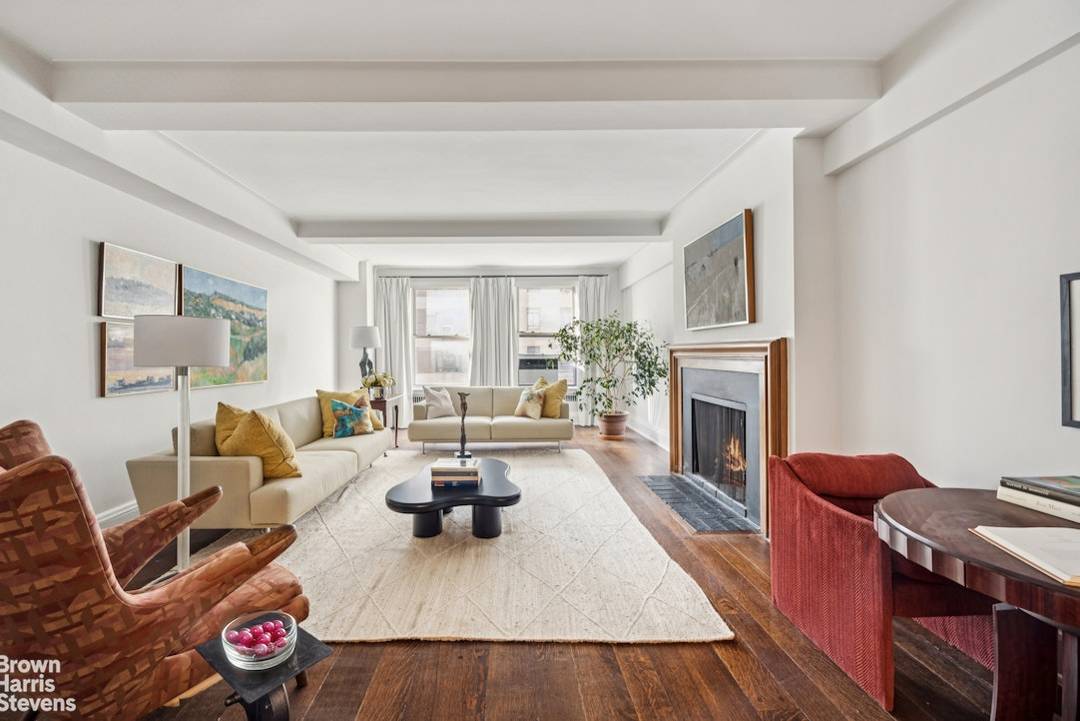 GRAND CARNEGIE HILL PREWAR HOME NEW TO MARKET !