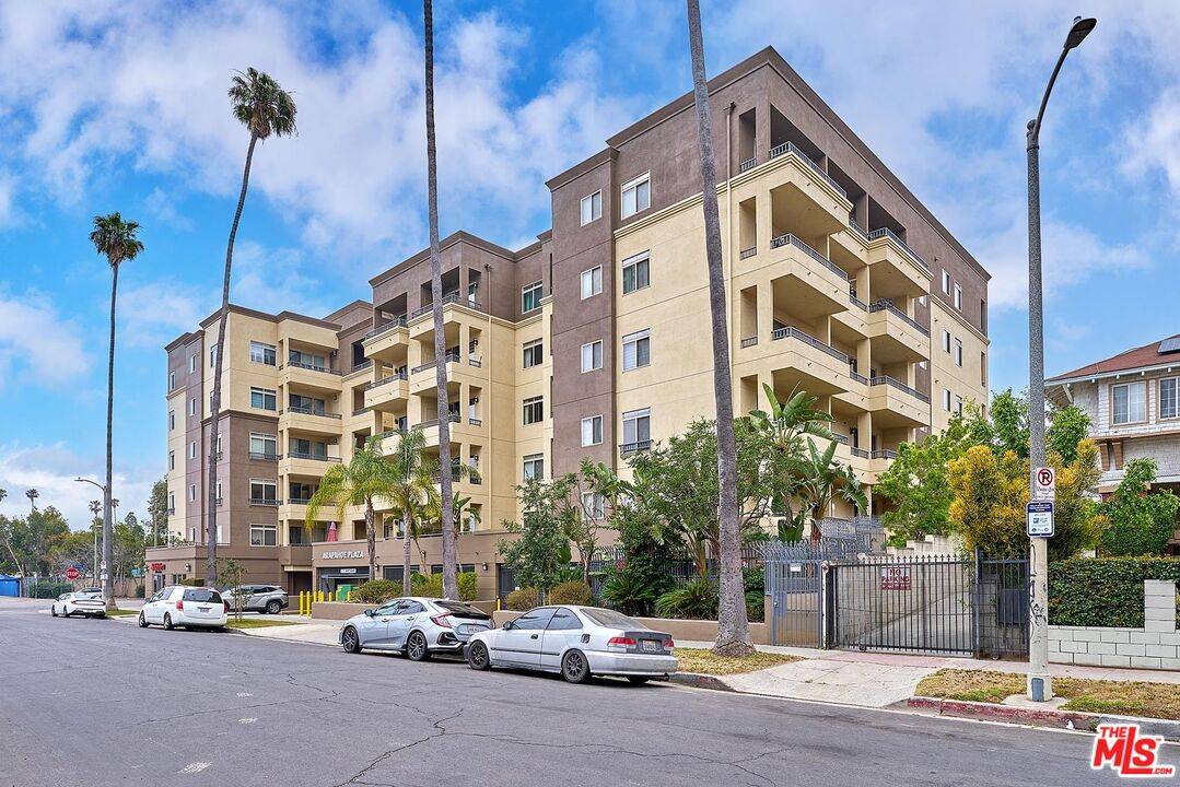 991 Arapahoe St 3BR La