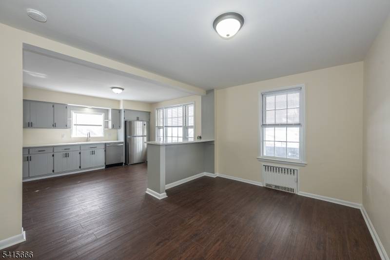 Very large 3 bdrm apt. Spacious bdrms, large kitchen with new quartz countertops, stainless steel appliances, washer dryer.
