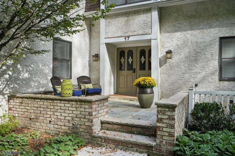 Welcome home to this immaculate, move in ready, 1 bedroom, 1 Bath condo in the sought after Heritage Greene community in Chatham Township.
