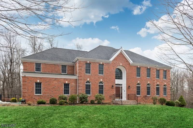 Welcome to 5 Sherwood Court in Randolph, a stunning Colonial tucked away on a quiet cul de sac where space, comfort, and thoughtful design come together beautifully.