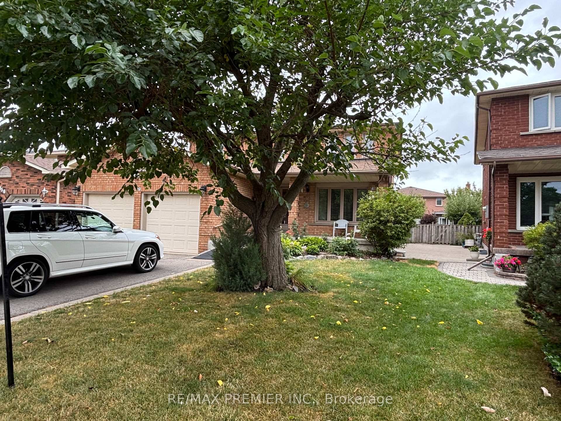 Stunning 4 Bedroom Home With In Law Suite Potential In a Prime Woodbridge Location !