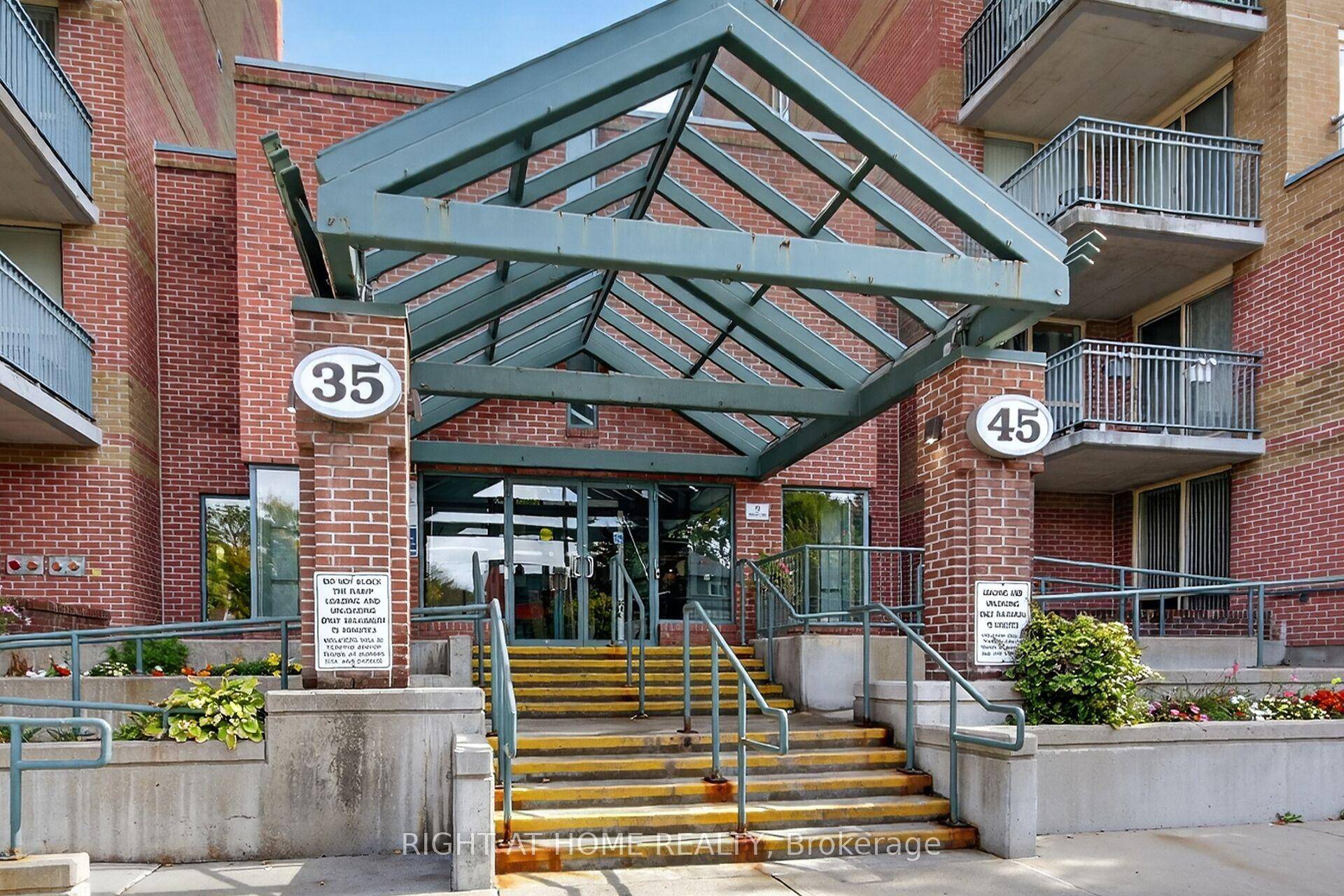 Welcome to trendy Wellington Villages most sought after buildings, known for its excellent management, vibrant community feel as well as being very well maintained.