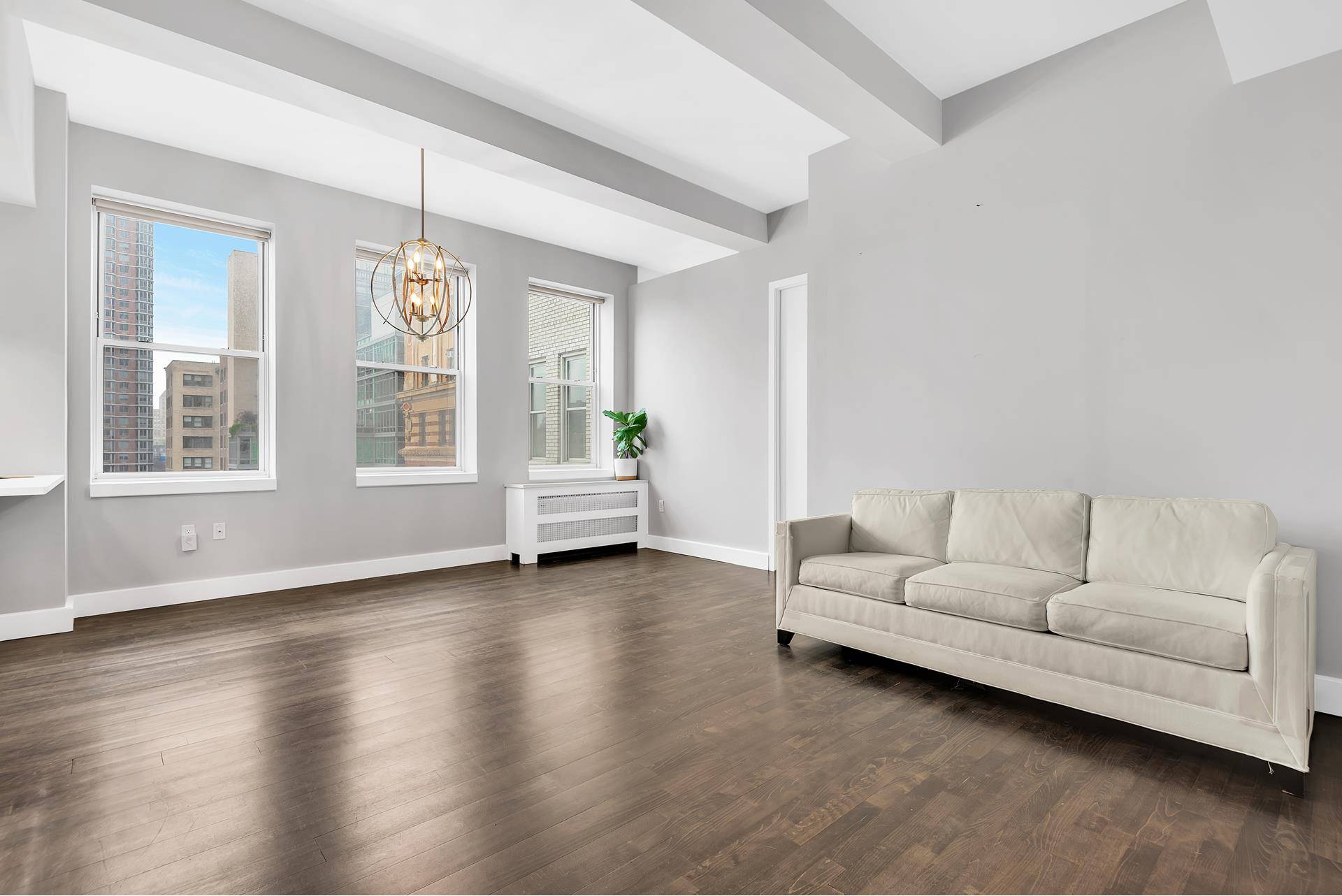 PANORAMIC VIEWS FROM THE HUDSON RIVER TO THE BROOKLYN BRIDGE ATOP OF TRIBECA TOWER 270Welcome Home !