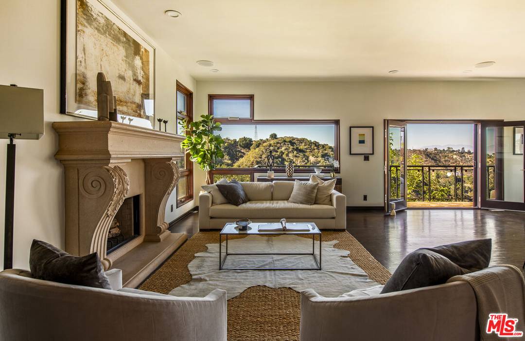 2125   Kew Dr 3BR Hollywood Hills East La