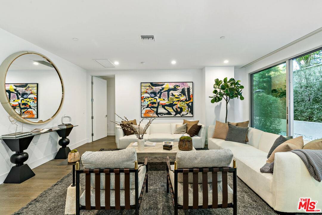 728 N Sweetzer Ave 2BR Sunset Strip La
