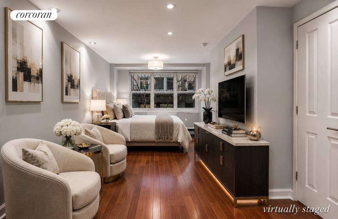 Welcome to 2FG in the heart of the West Village.