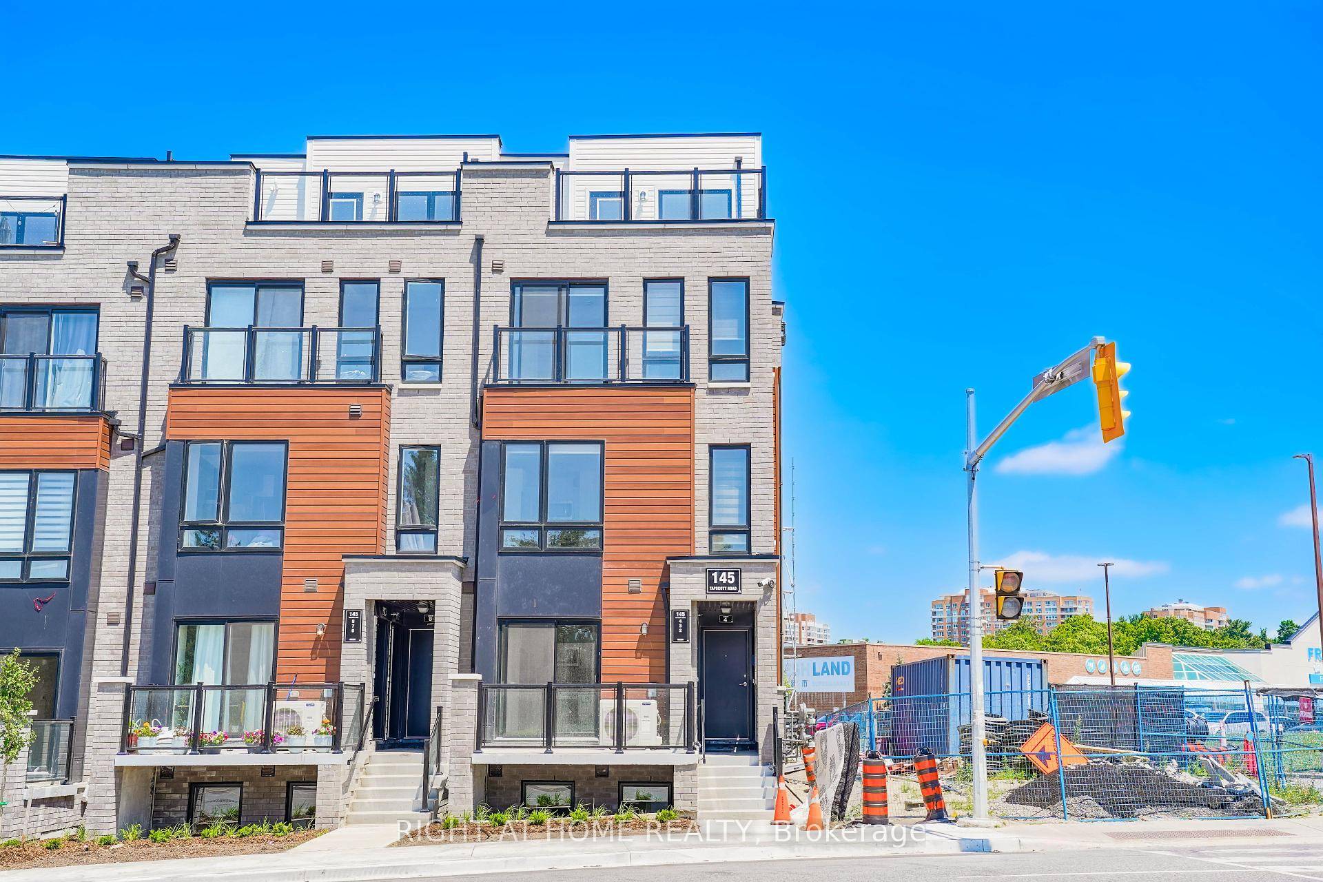 Modern, Sun Filled Corner Unit in Prestigious Presto Towns !
