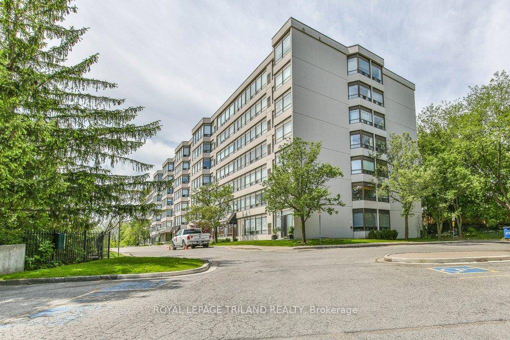 Nestled in a highly sought after building, this spacious one floor condo offers the perfect blend of comfort and convenience.
