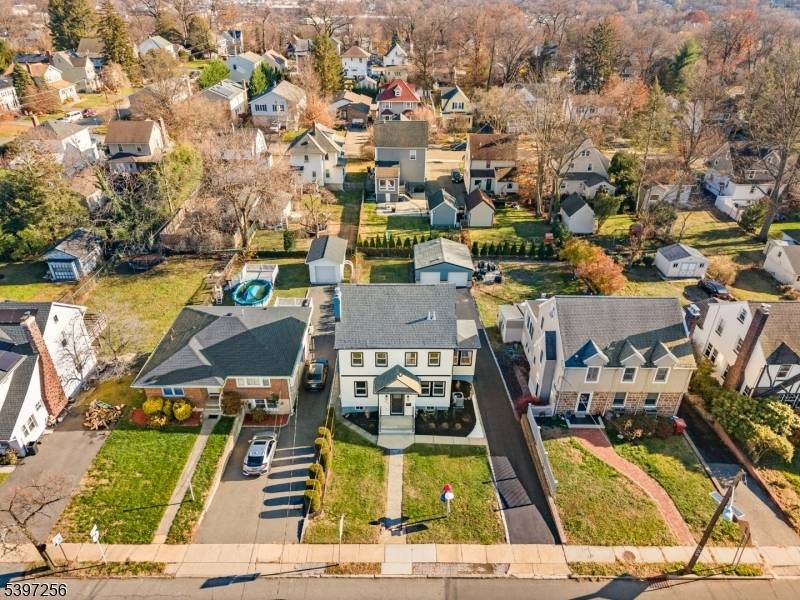 Welcome to 68 Cathedral Ave.