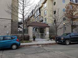 Very attractive 3 bed 3 bath townhouse in South Beach Marina Complex.