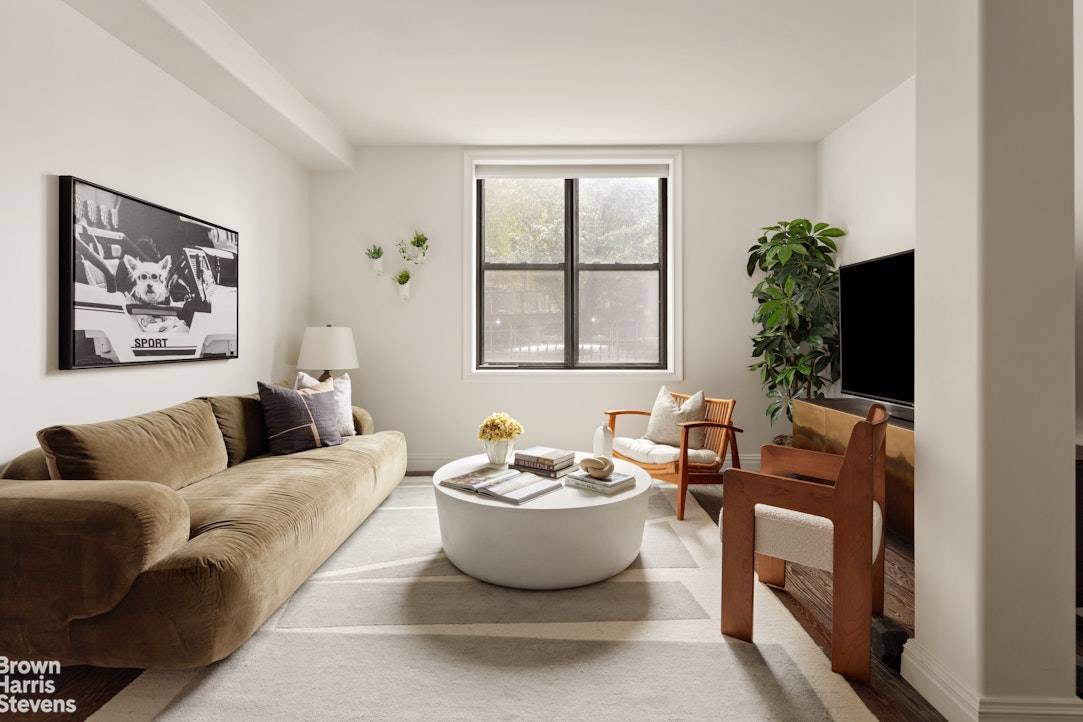 Welcome to 910 Union Street, 1B a spacious and quiet one bedroom condo near Prospect Park.