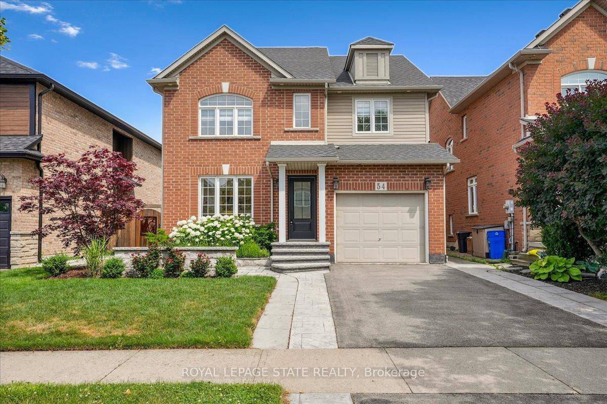 Step into this fully renovated showpiece in the heart of Stoney Creek, just moments from the lake !
