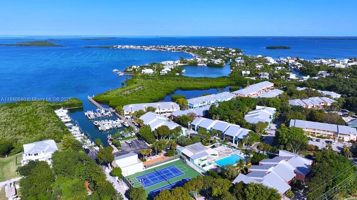 Beautiful Townhome with Deeded Boat Slip in The Landings of Largo !
