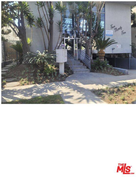 435 S Palm Dr 3BR Beverly Hills La