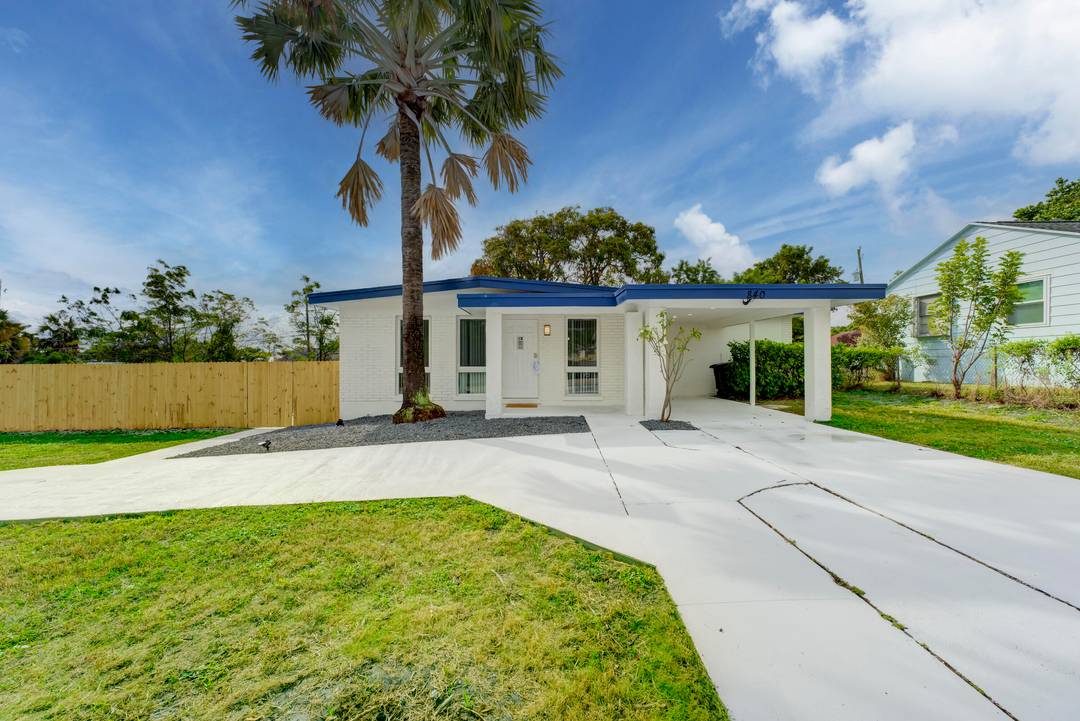Welcome home to this beautifully remodeled 5 bedroom, 3 bathroom home located in the heart of West Palm Beach !