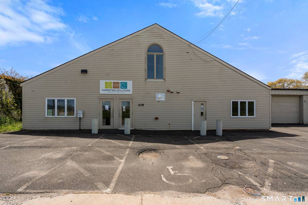 109 Talcott Road offers a rare opportunity for both owner users and investors seeking a flexible commercial property in a prime West Hartford location.