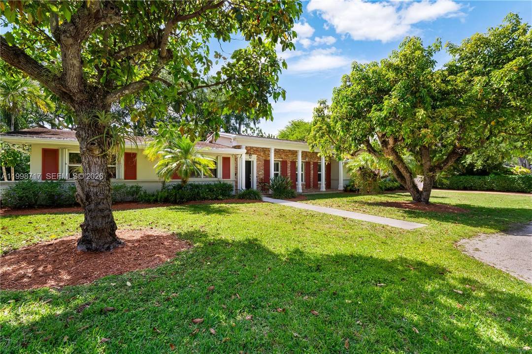 Endless North Pinecrest Possibilities !