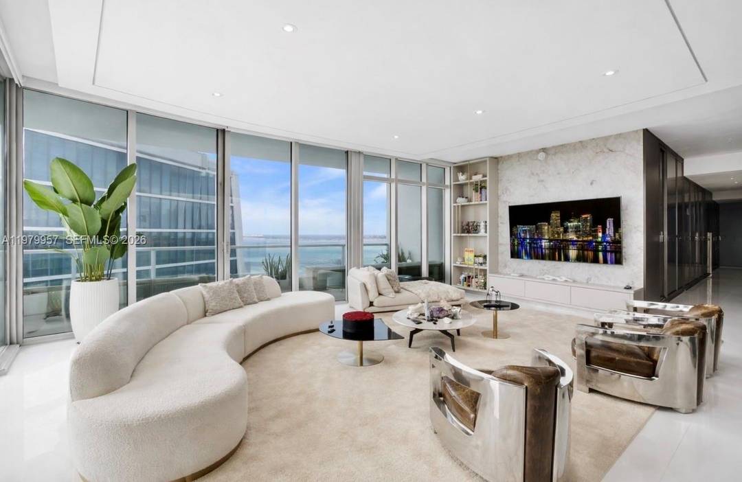 This stunning remodeled with luxury finishes PENTHOUSE offers a very spacious 2815 sqft of living area 759 sqft of terraces totalizing 3, 574 sqft.