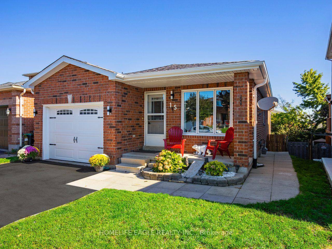 Perfect 2 1 Bedroom All Brick Bunaglow Double Wide Driveway Located In Barrie's Family Friendly Little Lake Community All New Magic Windows 2025 W 40 Year Warranty All Mechanicals Upgraded ...