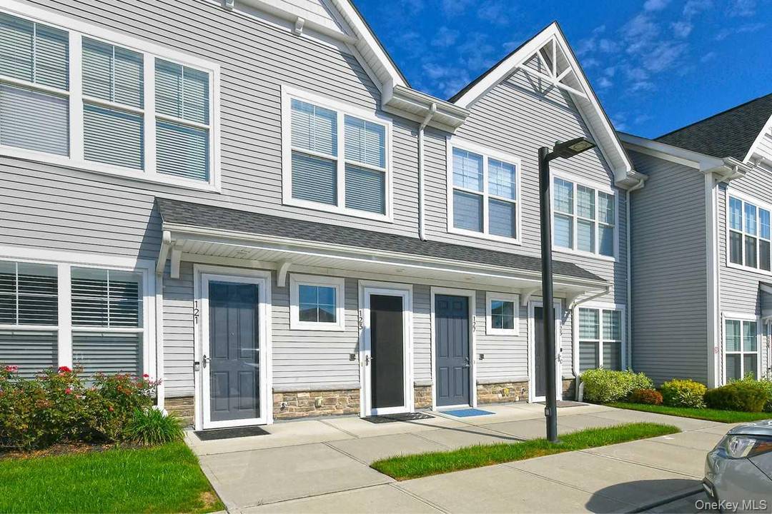 Prime location at 123 Emanuel way, a 62 community with wonderful amenities including a pool and clubhouse with entertaining areas, lounge, fitness center and more.