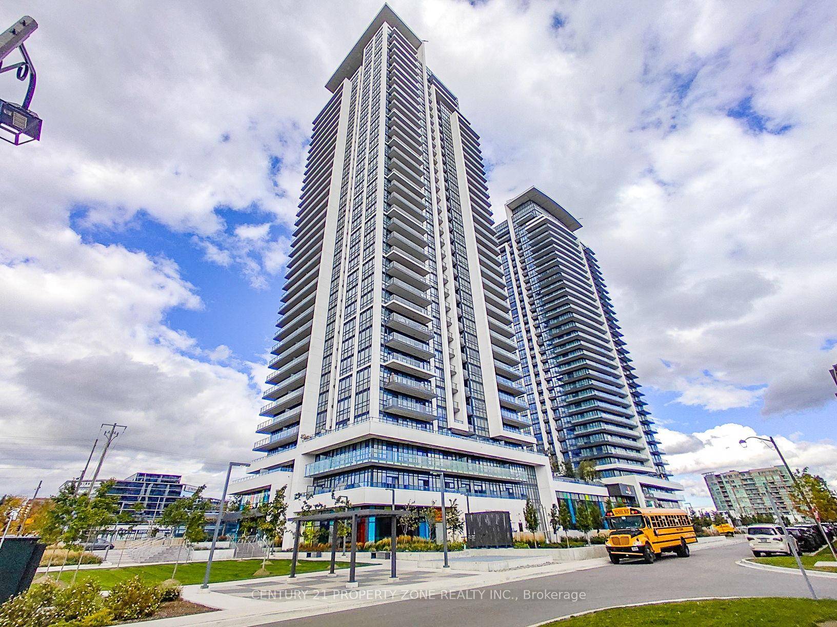 Priced to sell ! ! This condo is located at the prime intersection of Highway 7 and Bayview Avenue in Markham, right next to Richmond Hill.