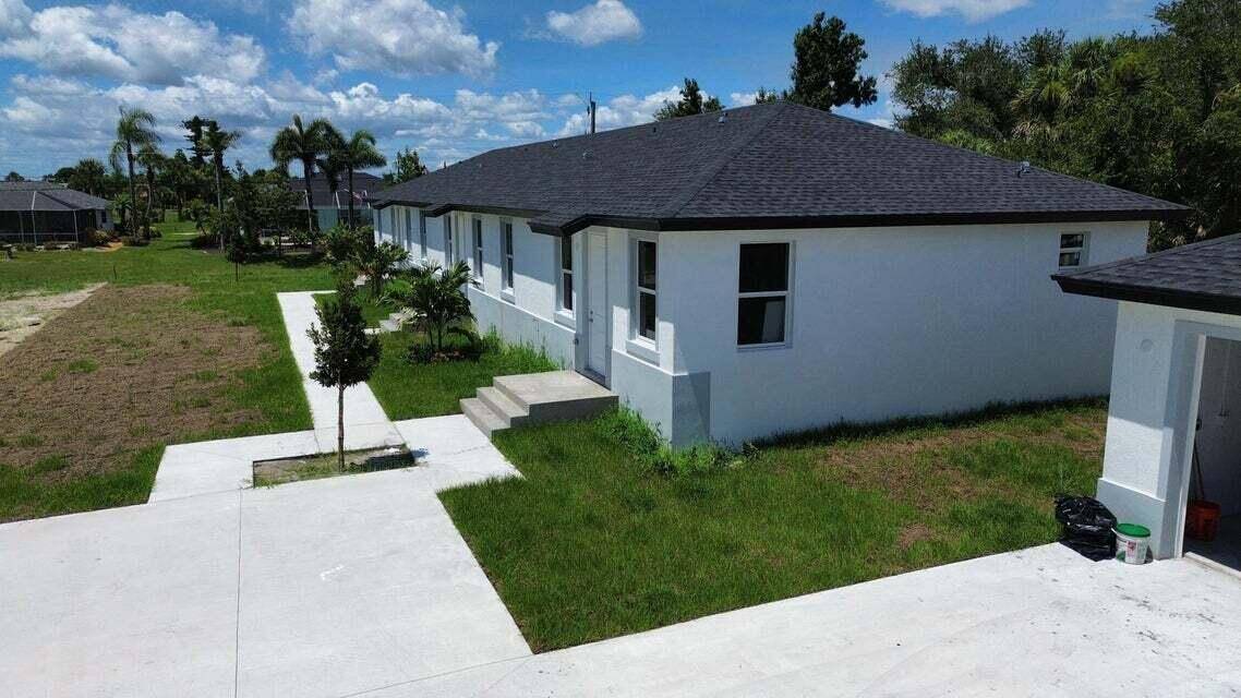 Discover your ideal investment in this newly built TRIPLEX !