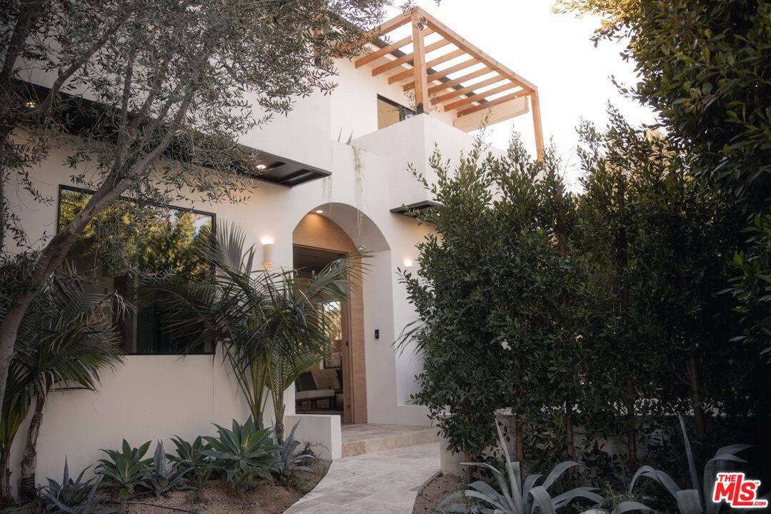 6546 Colgate Ave 4BR Beverly Grove La